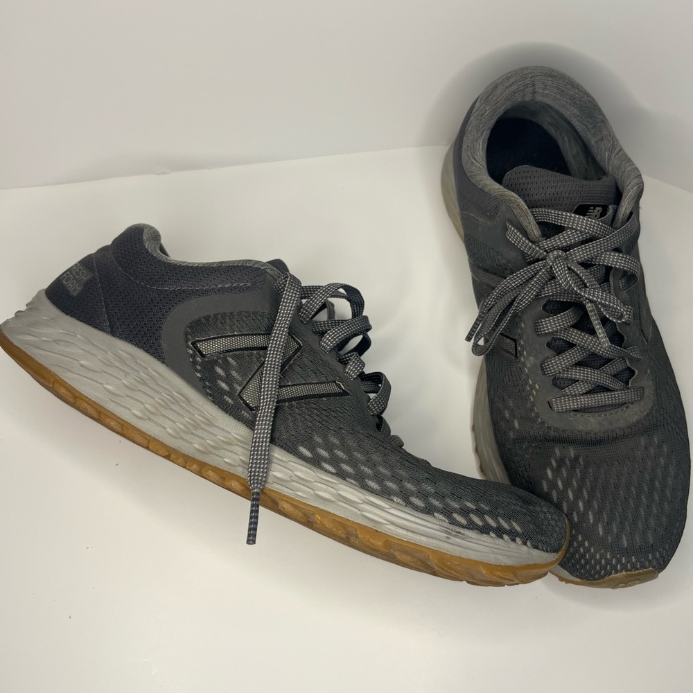 Men's Gray Athletic Shoes